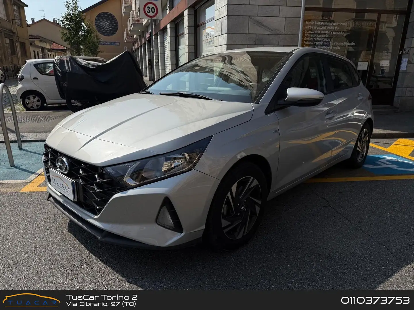 Hyundai i20 Connectline 1.0 T-GDI 48V MHEV Silber - 1