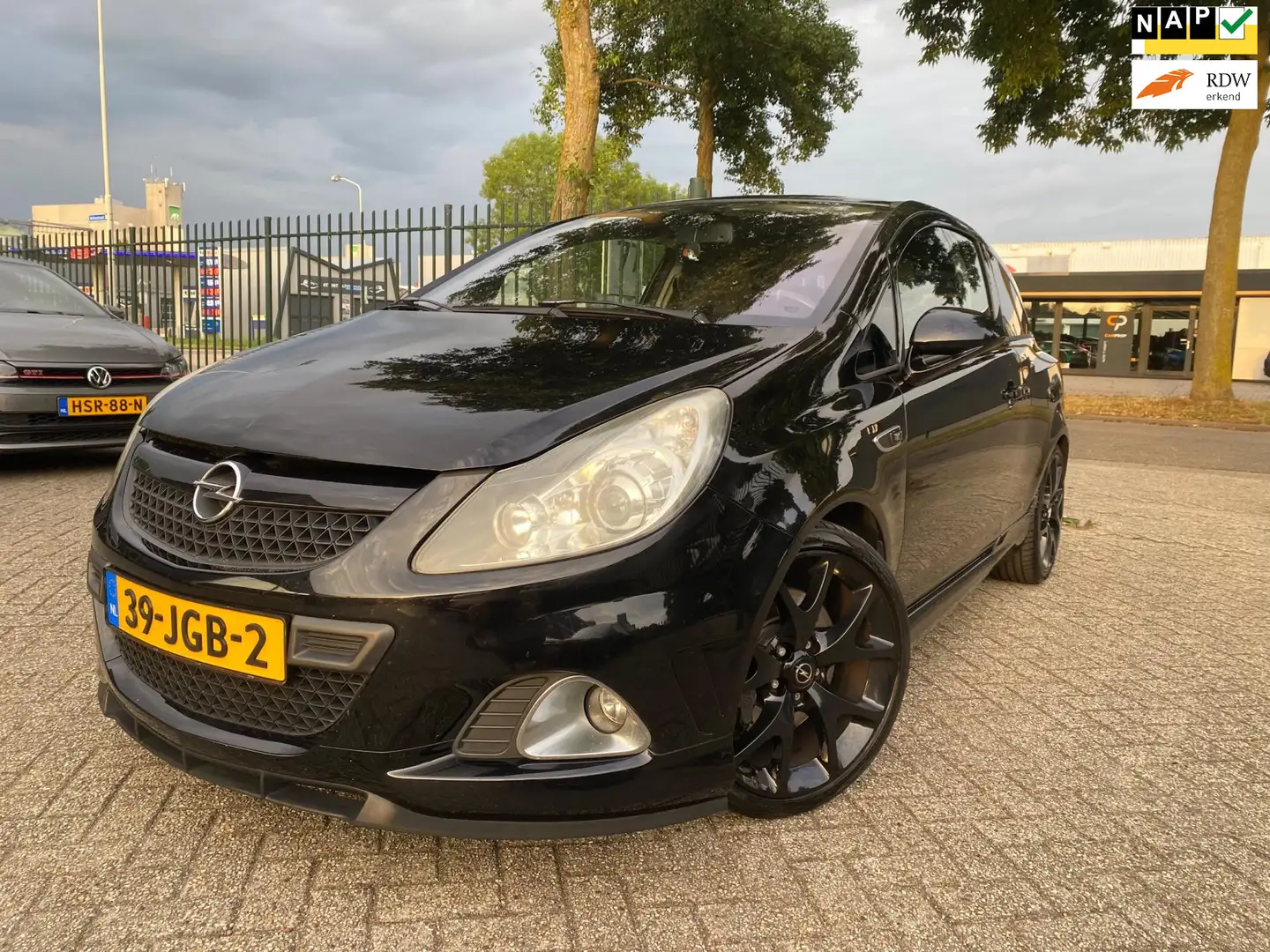 Opel Corsa 1.6-16V T OPC Cruise Camera Navi Zwart - 1