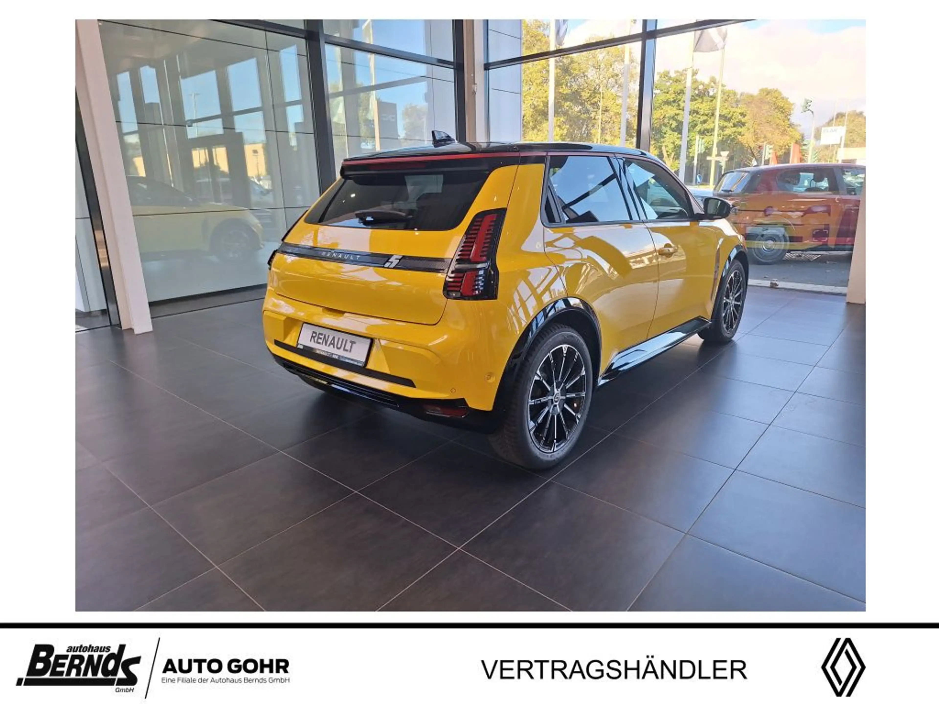 Renault R 5 E-Tech Iconic Five 150 Comfort Range GJR Harman Ka — photo 6