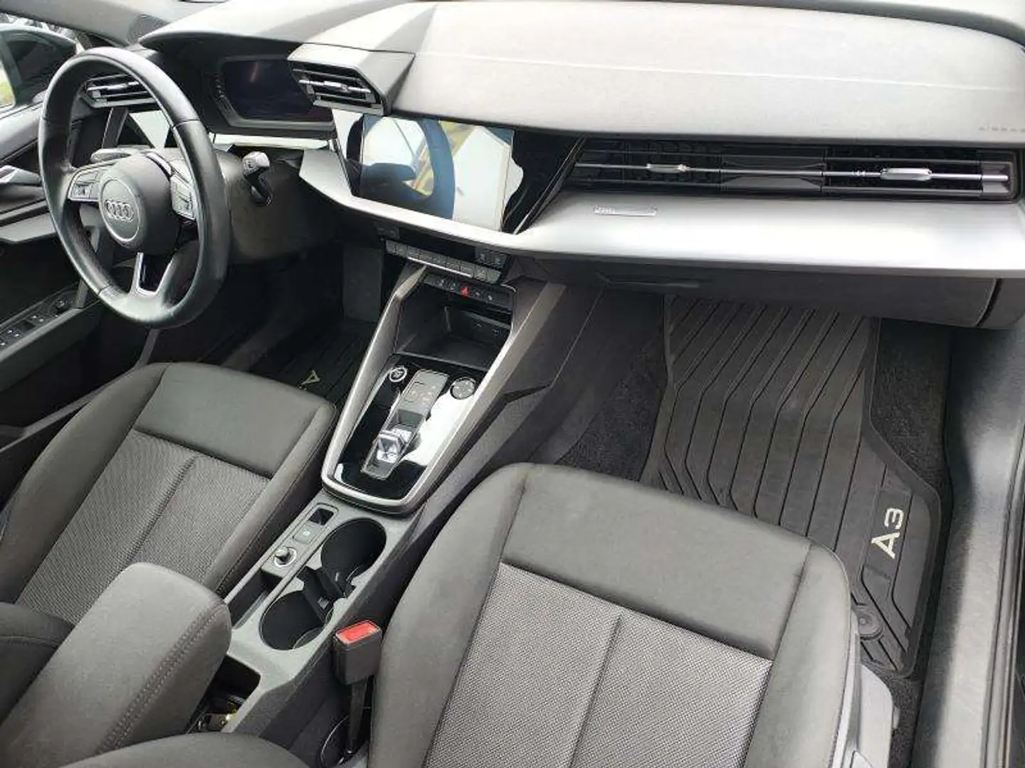 Audi A3 Sportback / 30 TFSI / S-Tronic Nero - 2
