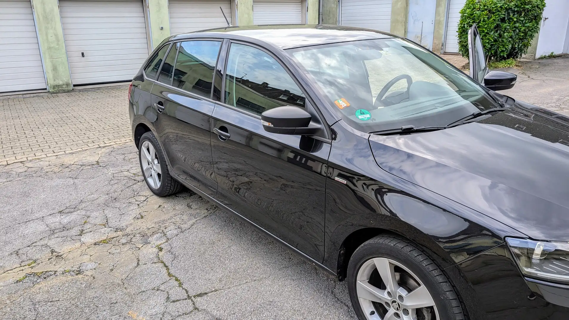 Skoda Rapid/Spaceback Rapid Spaceback 1.0 TSI Clever Schwarz - 2