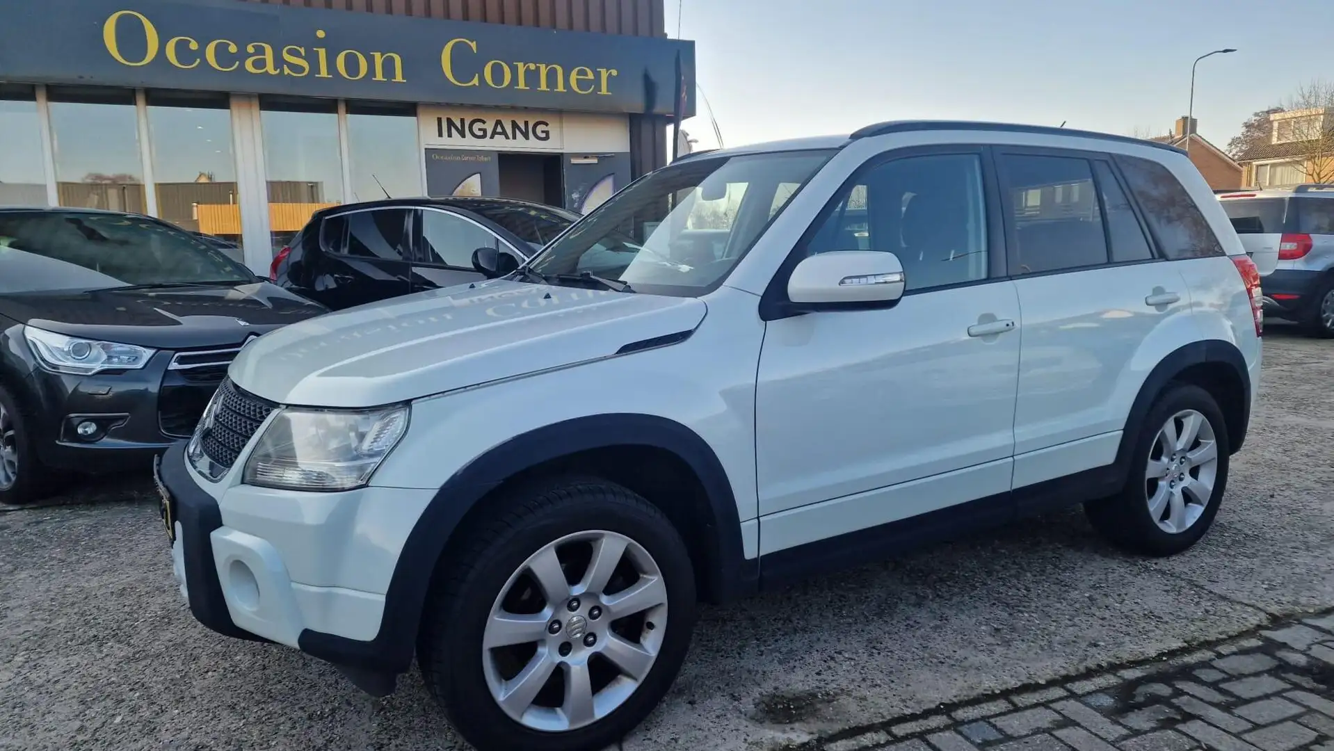 Suzuki Grand Vitara 2.4 Exclusive💢€4999,-💢 Weiß - 1