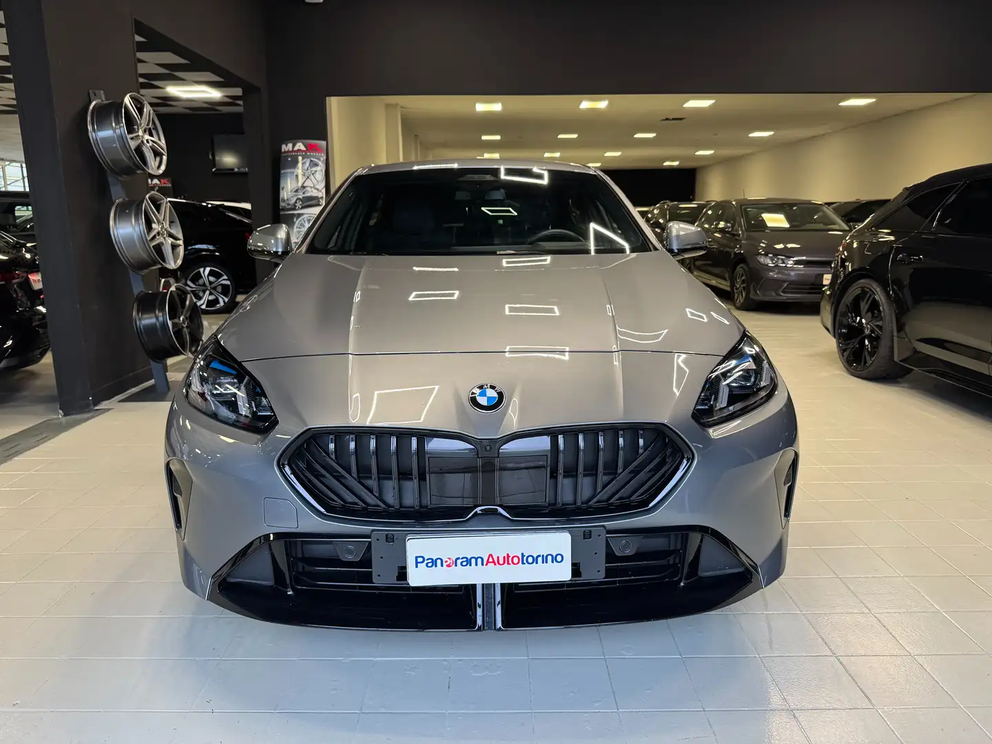 BMW 118 d MSport Pro Grau - 1