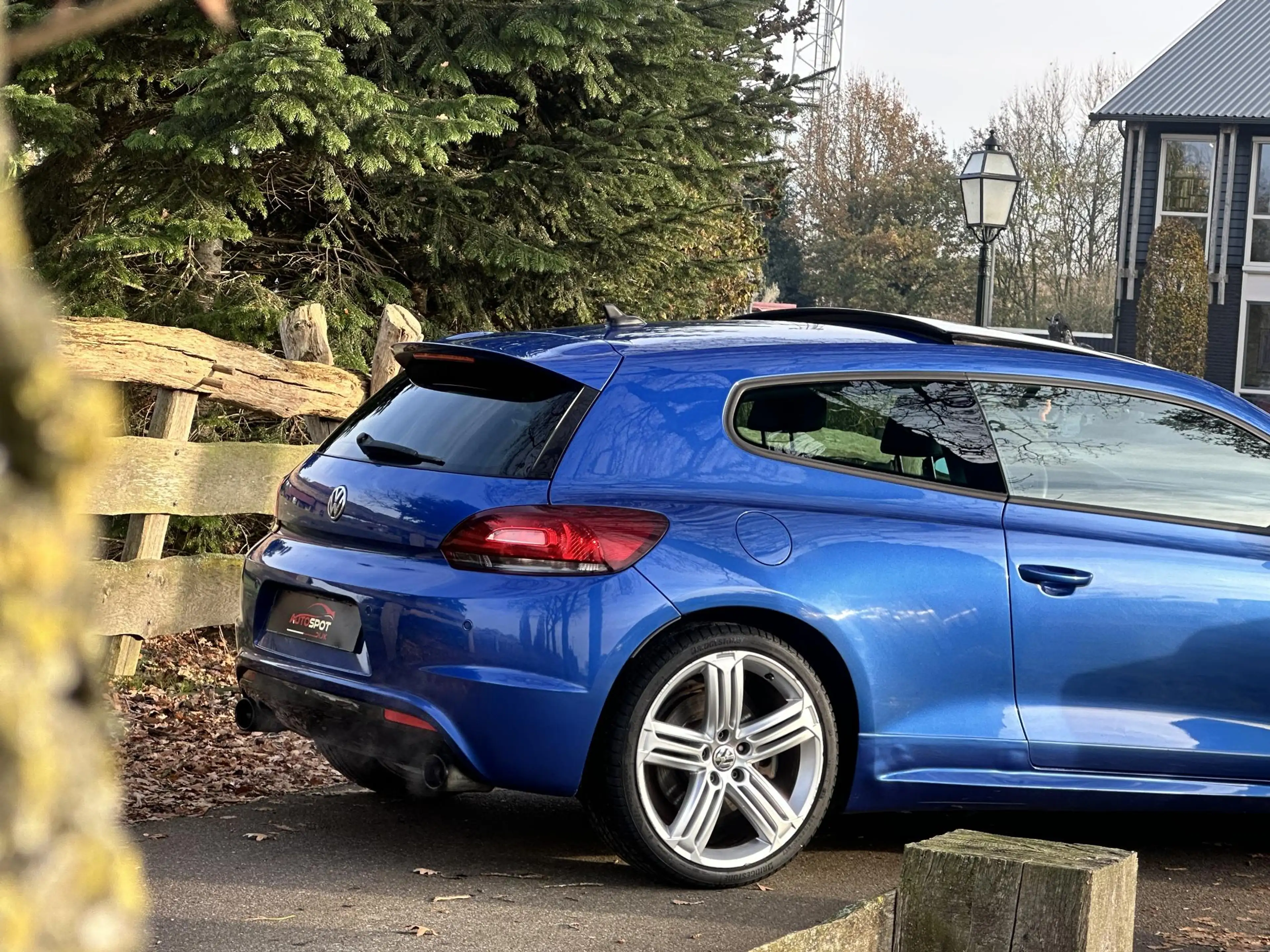 Volkswagen Scirocco 2.0 TSI R — photo 5
