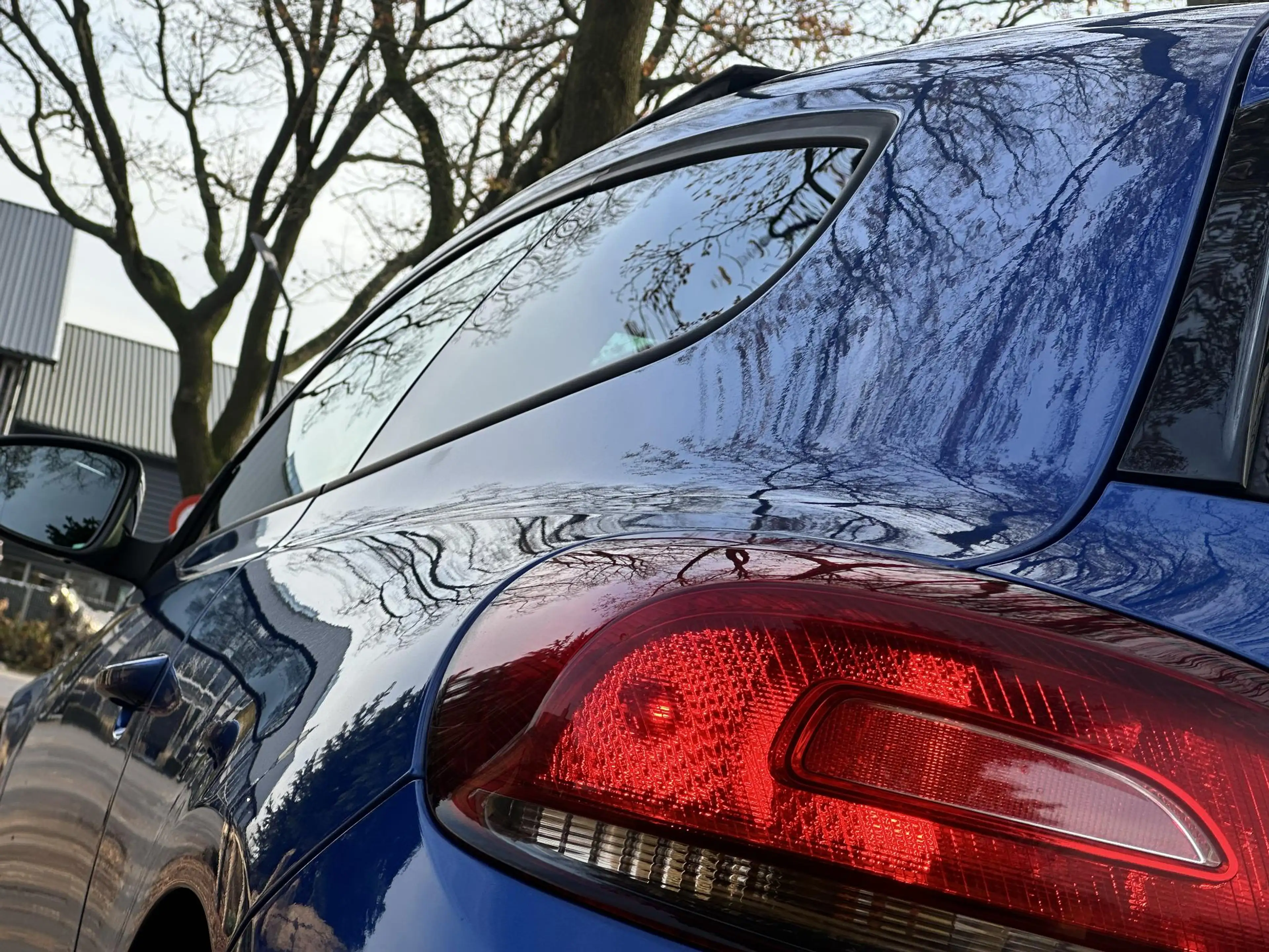Volkswagen Scirocco 2.0 TSI R — photo 9