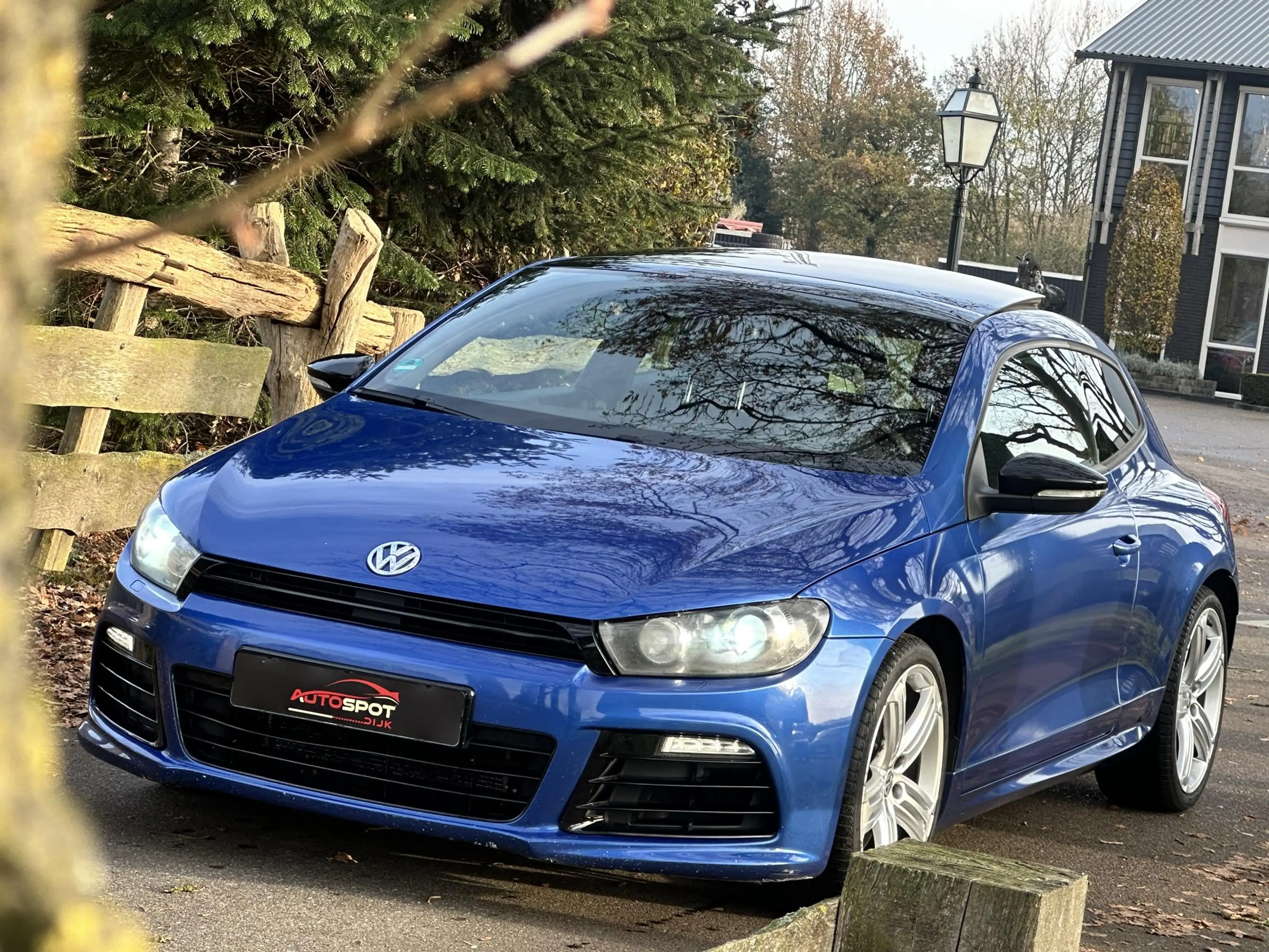 Volkswagen Scirocco 2.0 TSI R — photo 15