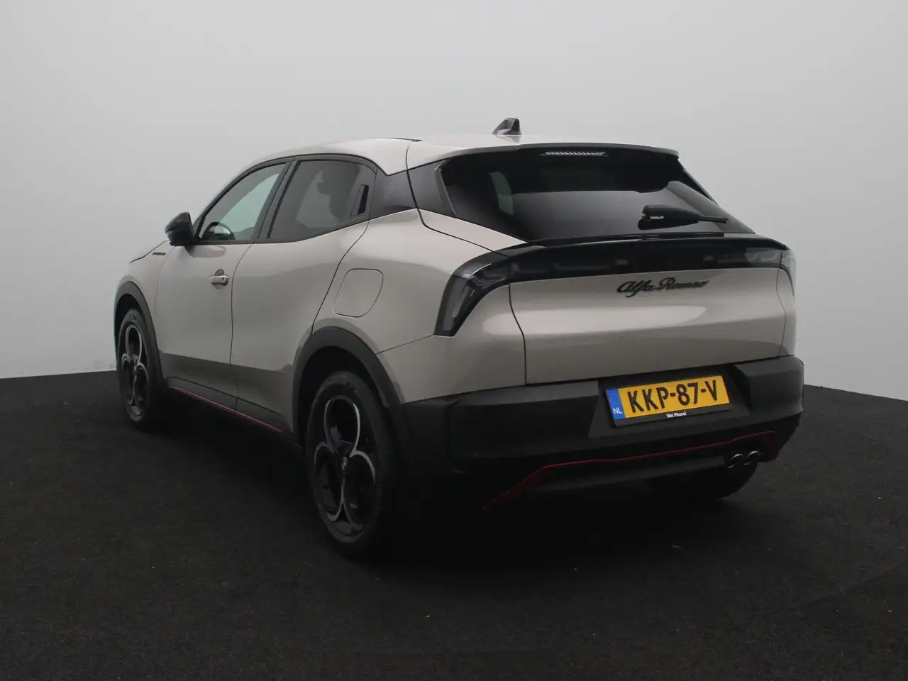 Alfa Romeo Junior 2025