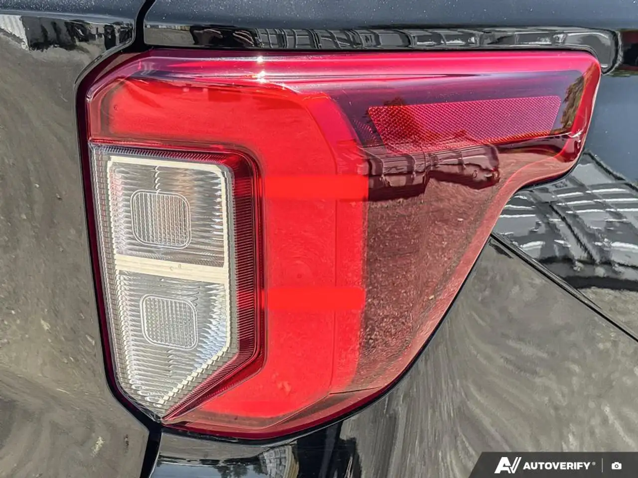 Ford Explorer photo Ford Explorer