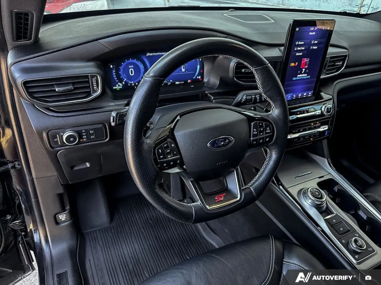 Ford Explorer photo Ford Explorer
