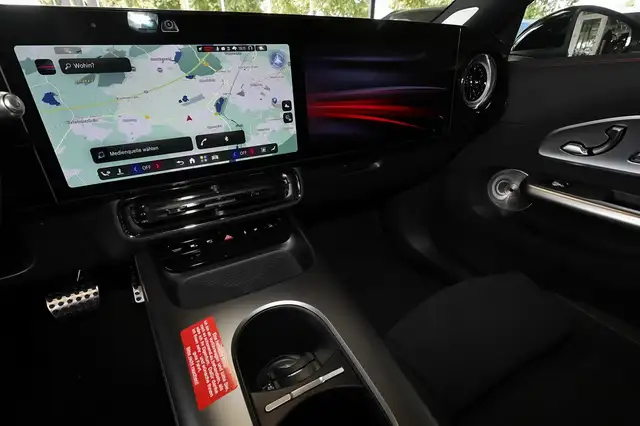 Mercedes-Benz CLA view 10