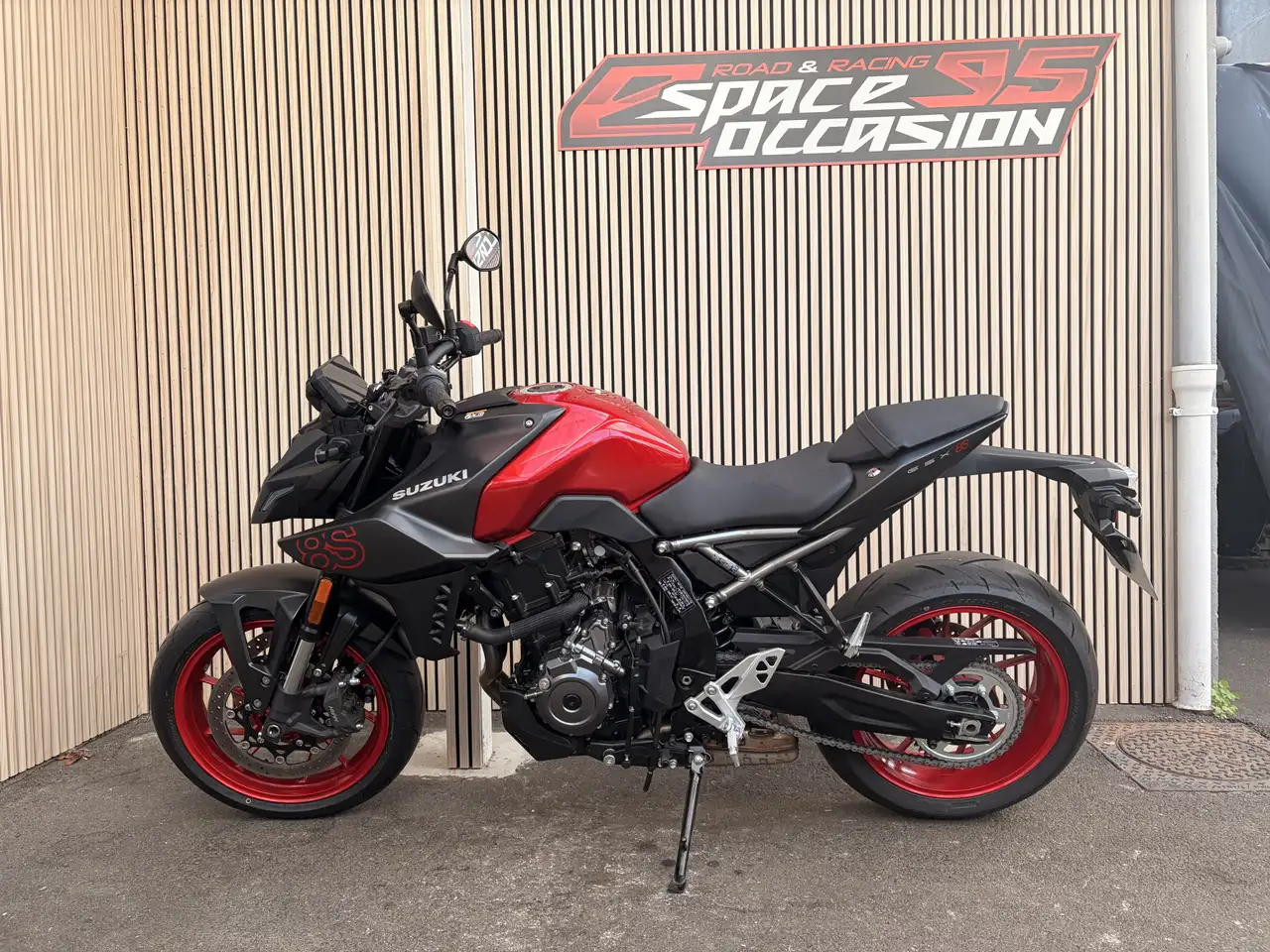Suzuki GSX 8S