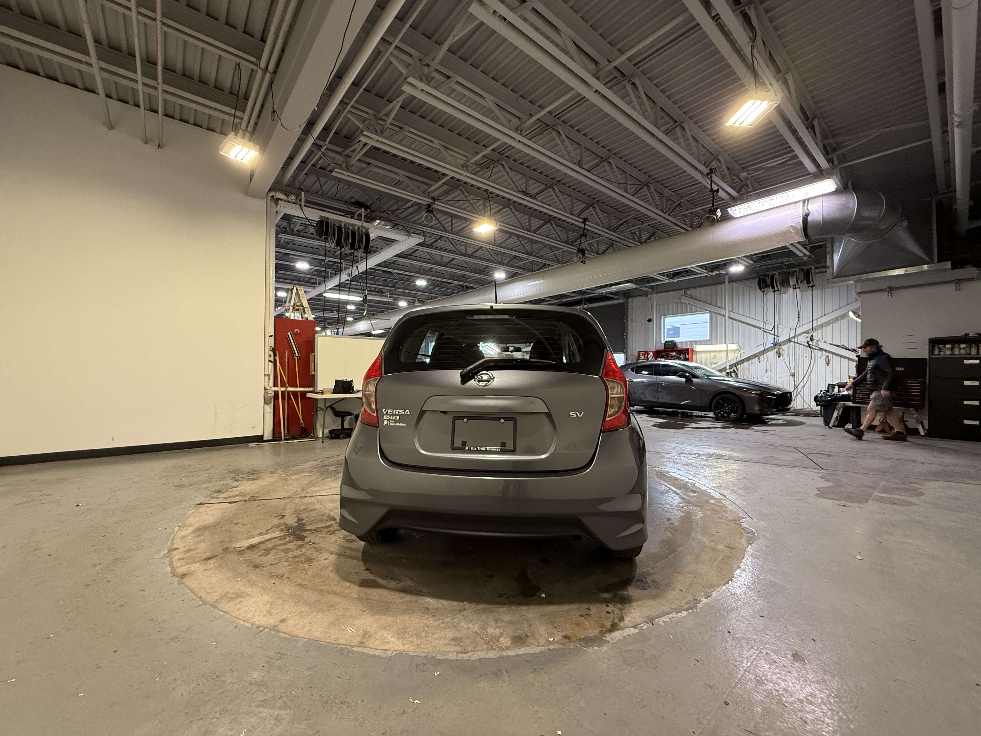 2019 Nissan Versa SV — снимка 1