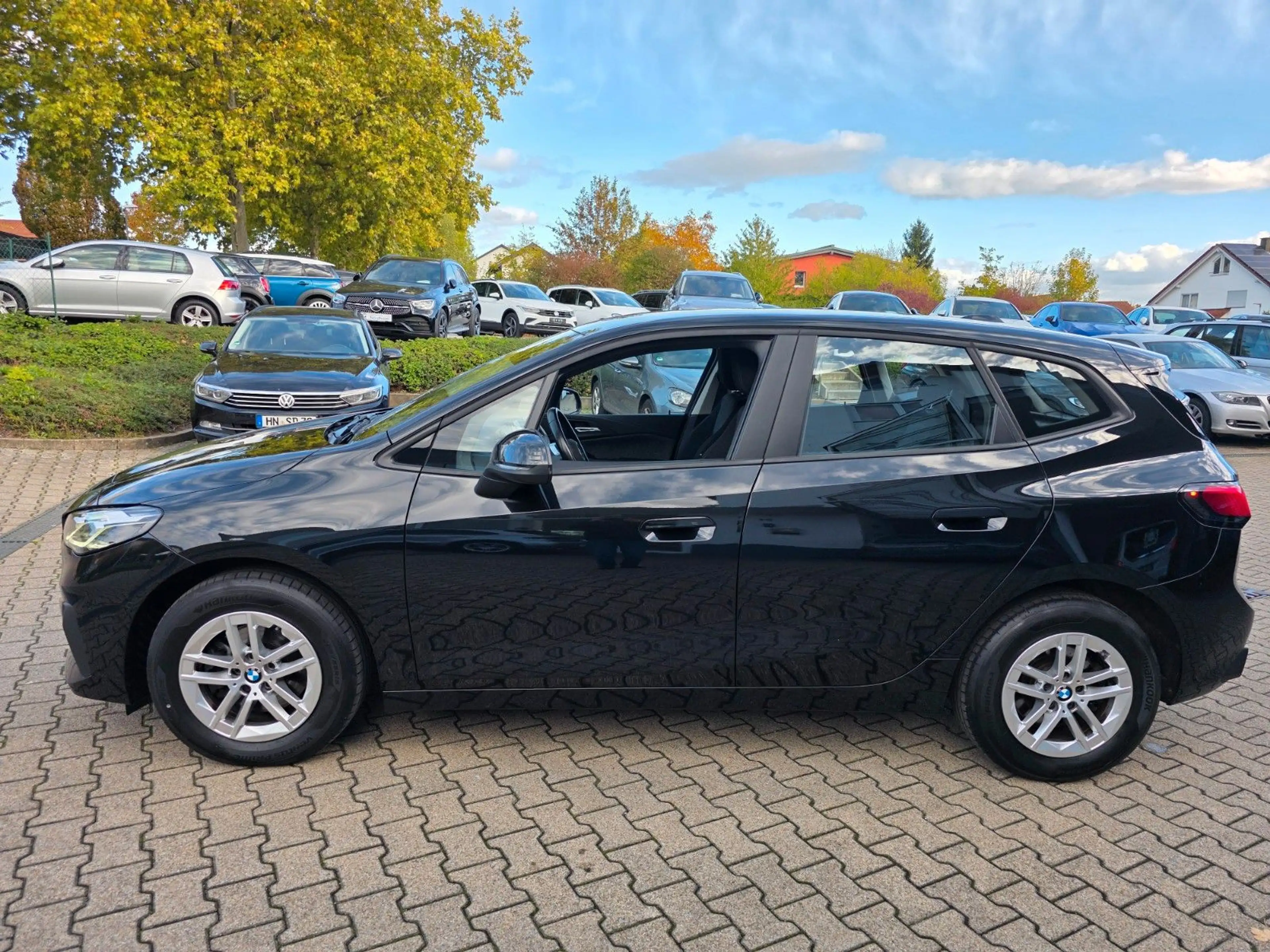 BMW 220 220 i Active Tourer Automatik/Navi/LED — photo 6