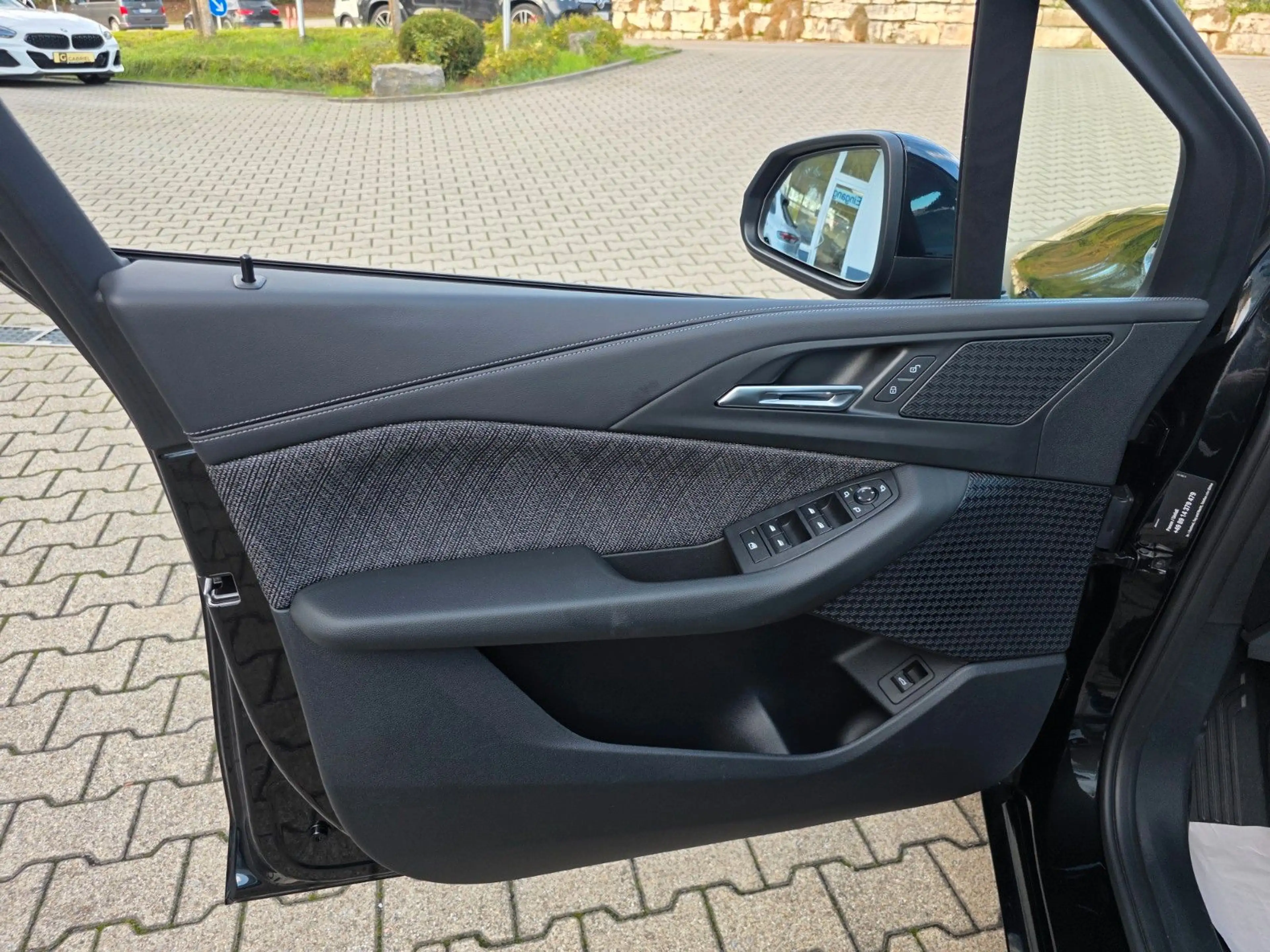 BMW 220 220 i Active Tourer Automatik/Navi/LED — photo 24