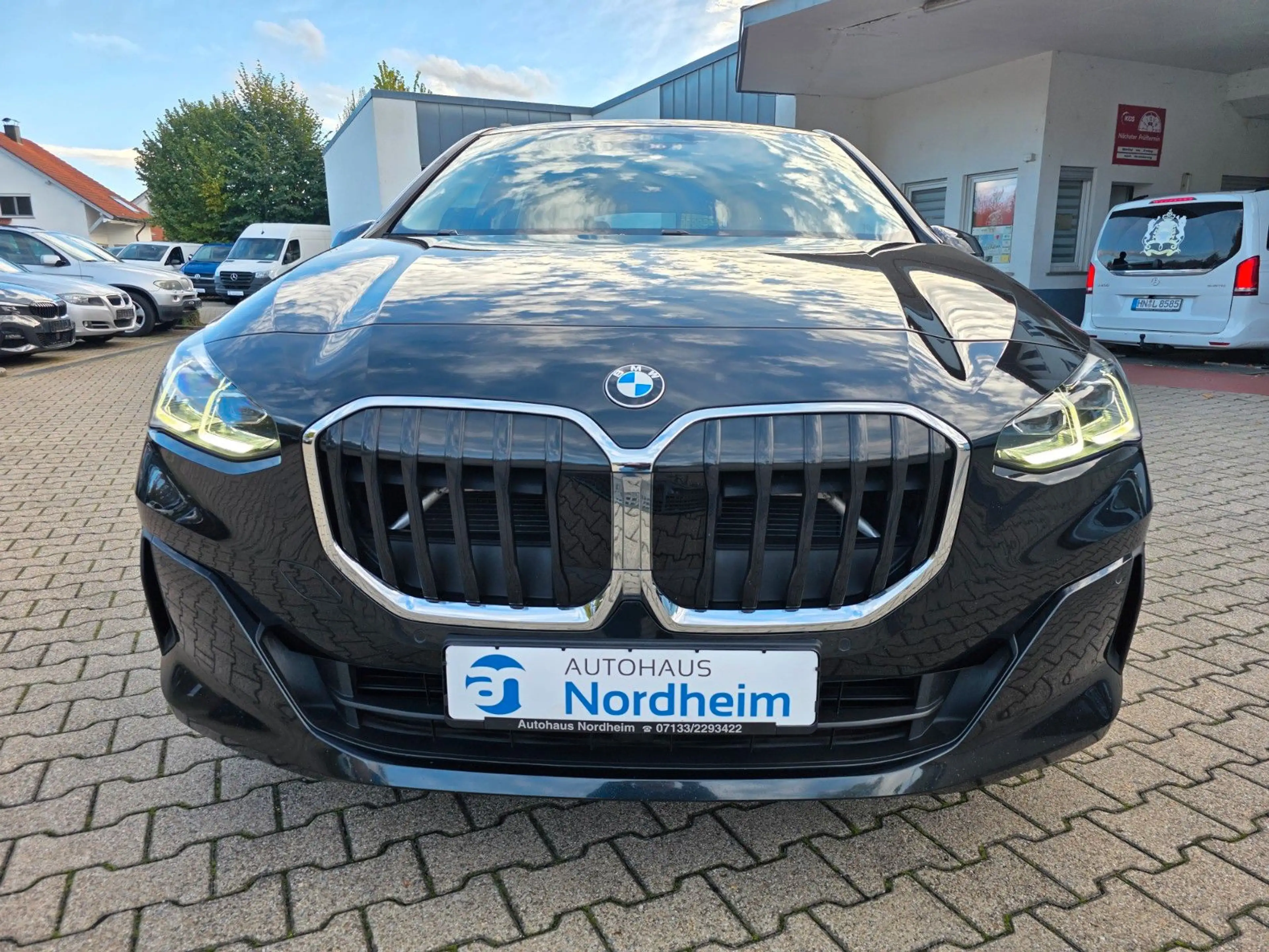 BMW 220 220 i Active Tourer Automatik/Navi/LED — photo 9
