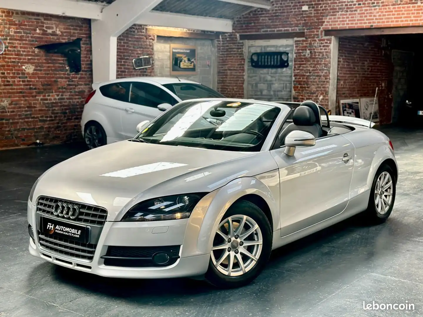 Audi TT 2.0l TFSI 200cv Etat exceptionnel Historique compl Gris - 1