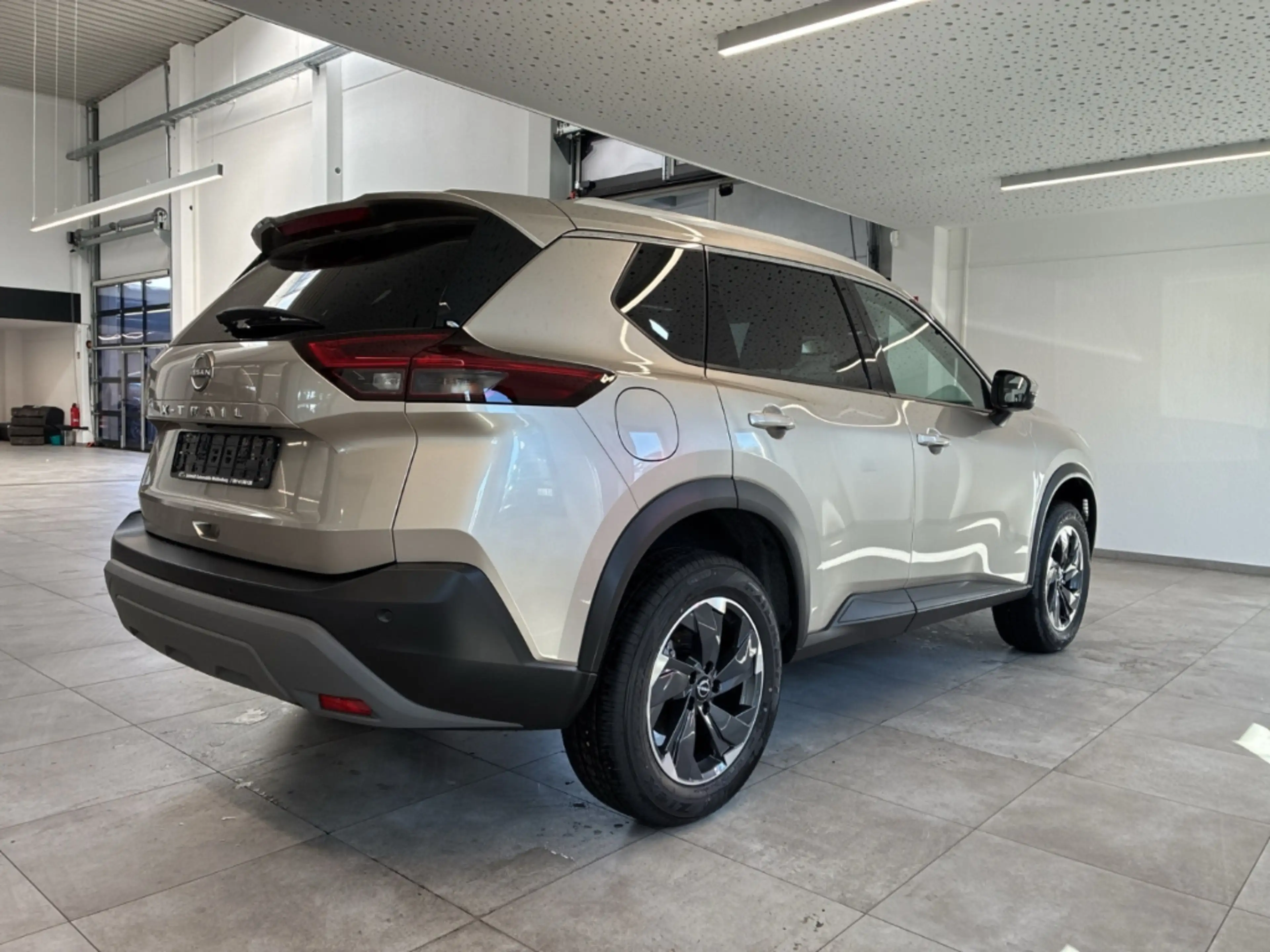 Nissan X-Trail 1.5 VC-T MHEV N-Connecta LED eHeckklappe 360° Navi — photo 4