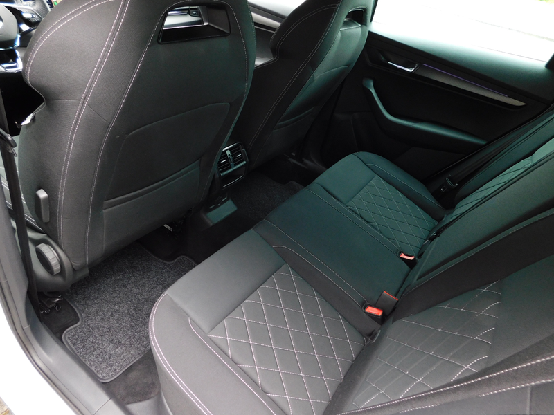 Skoda Karoq 1.5TSI 150PK SPORTLINE!! All-in Prijs! Trekhaak! — photo 23