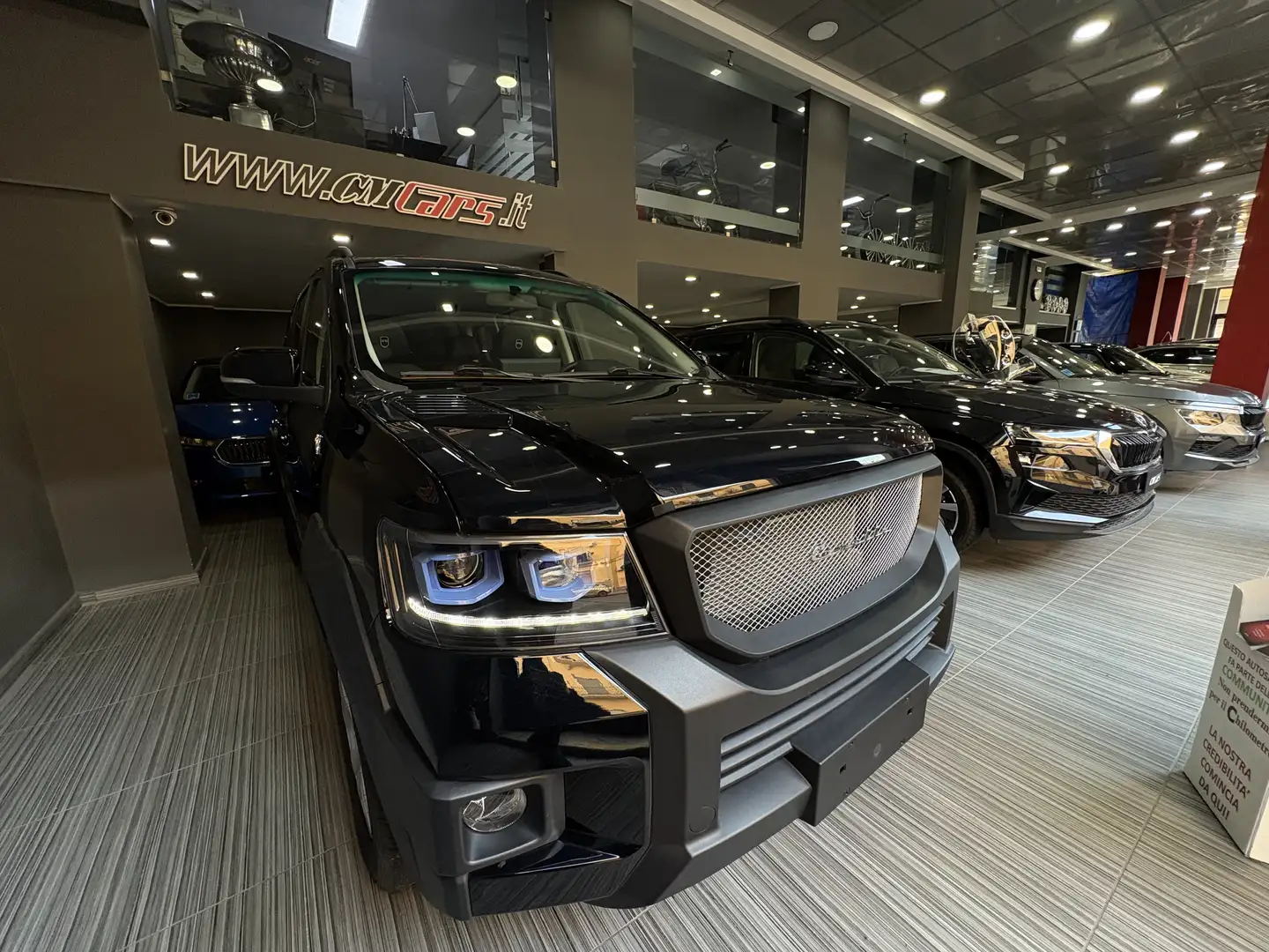 Cirelli Cirelli 1 1.5 GPL di serie Premium 110cv NUOVA - Linea Black Schwarz - 2