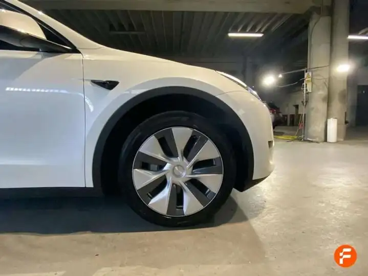 Tesla Model Y 2024, foto 11