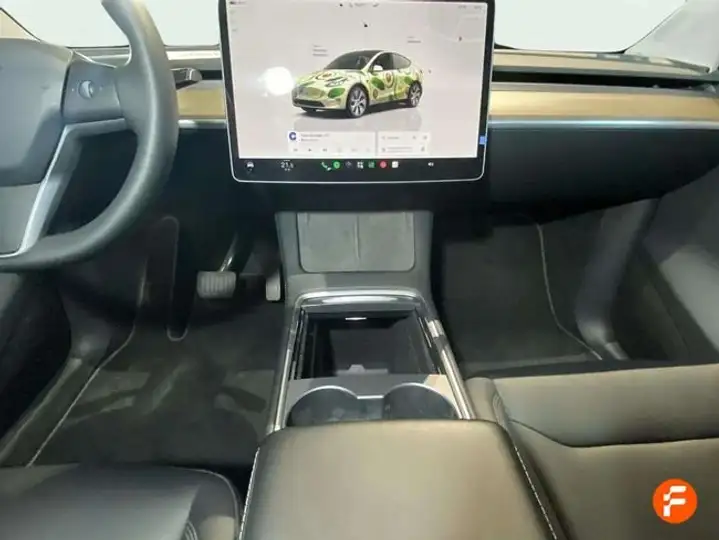 Tesla Model Y 2024, foto 15
