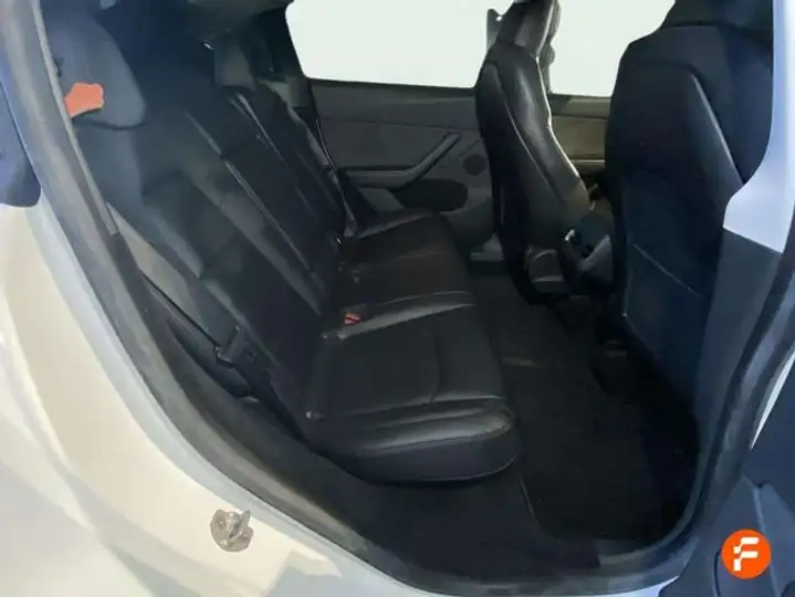 Tesla Model Y 2024, foto 18