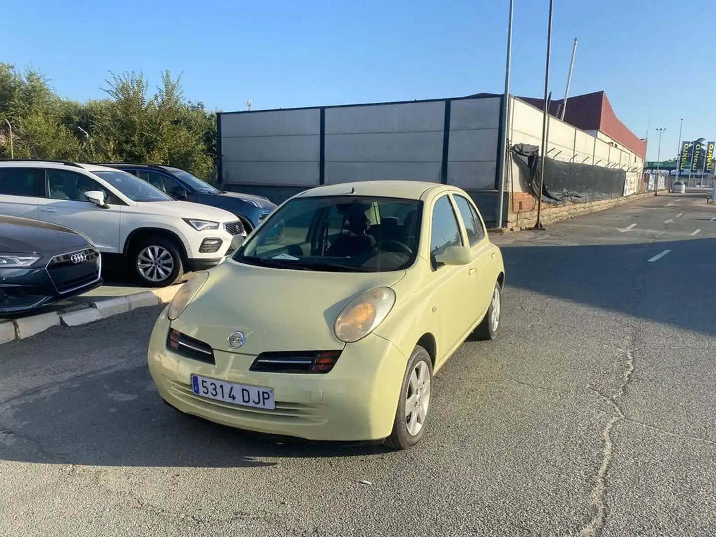 Nissan Micra 1.4 Acenta Aut. Amarillo - 2