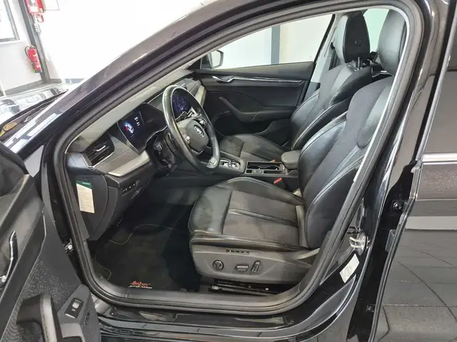 Skoda Octavia view 8