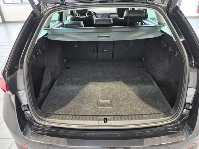 Skoda Octavia view 6