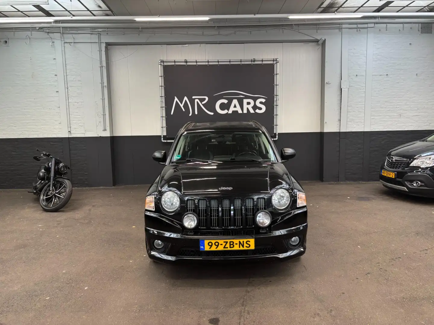 Jeep Compass 2.4 Limited Leder/Navi/Airco Zwart - 1