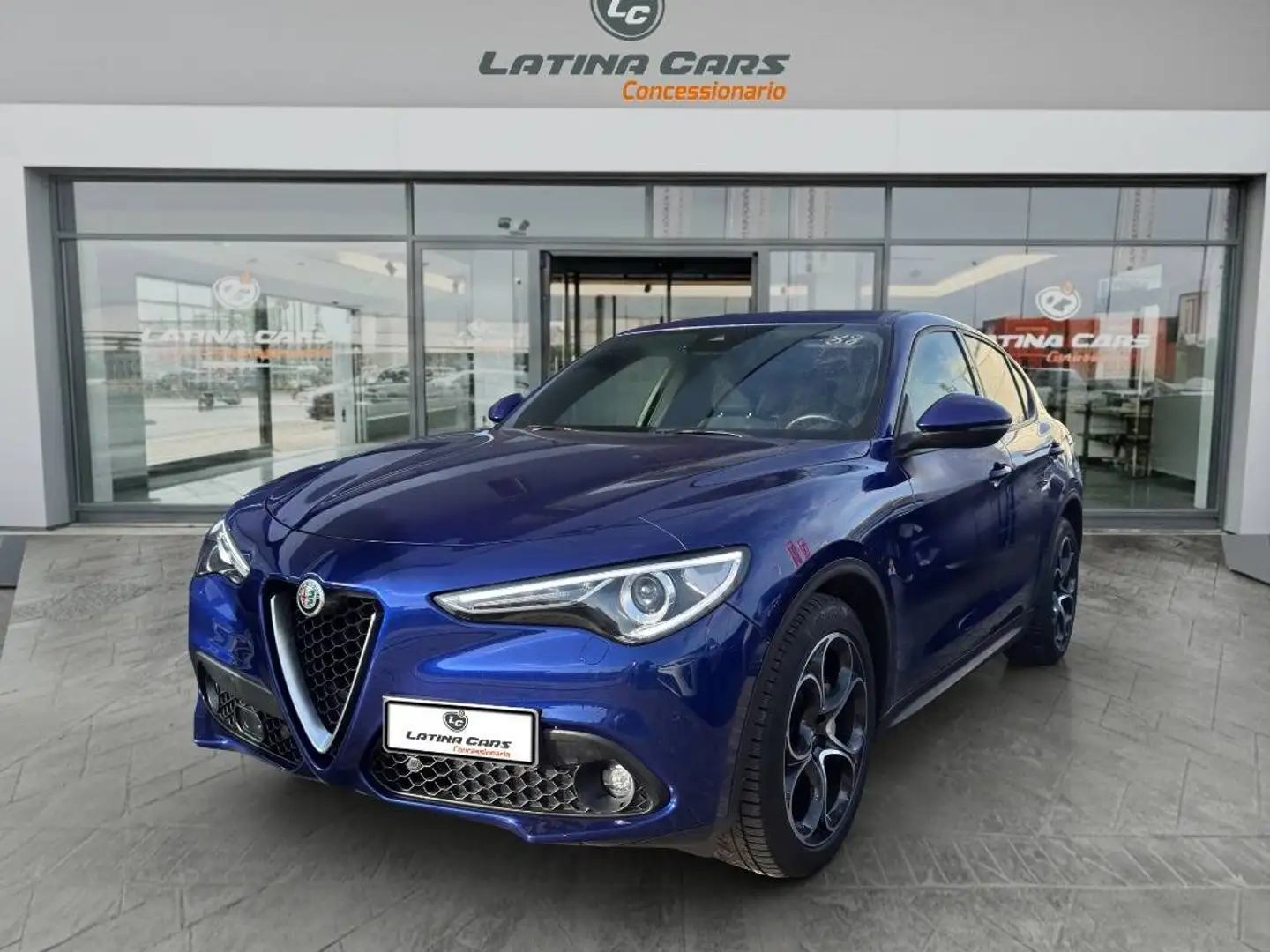 Alfa Romeo Stelvio 2.2 t Business rwd 160cv auto Con NAVIGATORE Bleu - 1