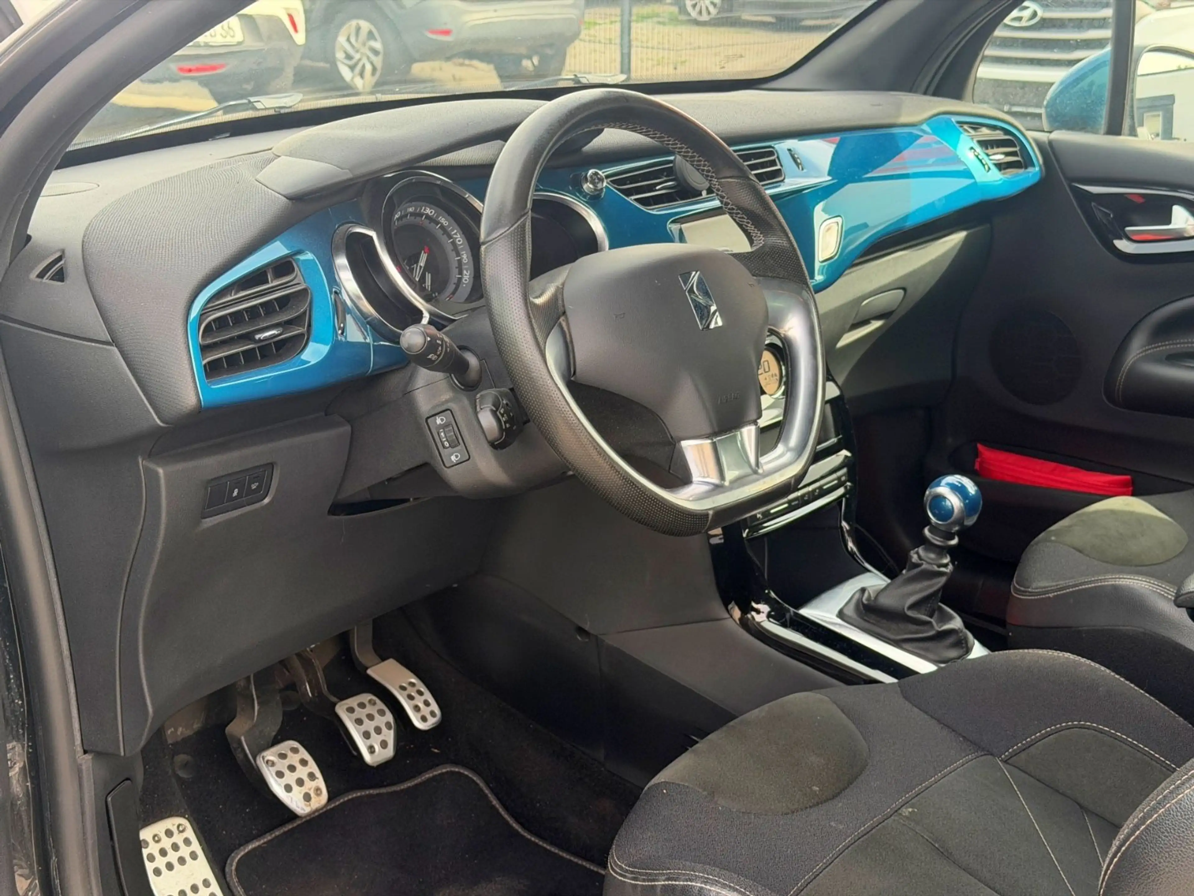 DS Automobiles DS 3 PureTech 130 Sport Chic/NAVI/RFK/ALCANTARA — photo 11