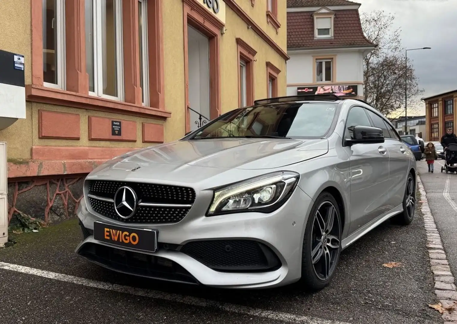 Mercedes-Benz CLA 220 classe 2.2 220 d 170 amg line 4matic 7g-dct bva-garantie 12 mois Gris - 2