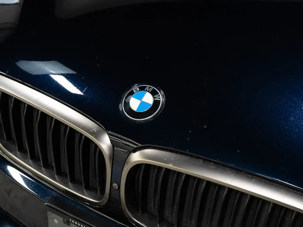 BMW 5 Series снимка BMW 5 Series