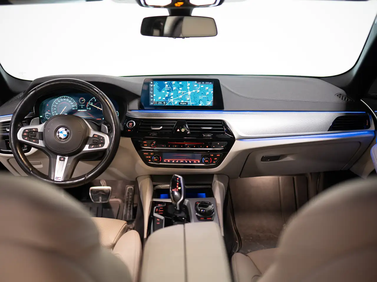 BMW 5 Series снимка BMW 5 Series