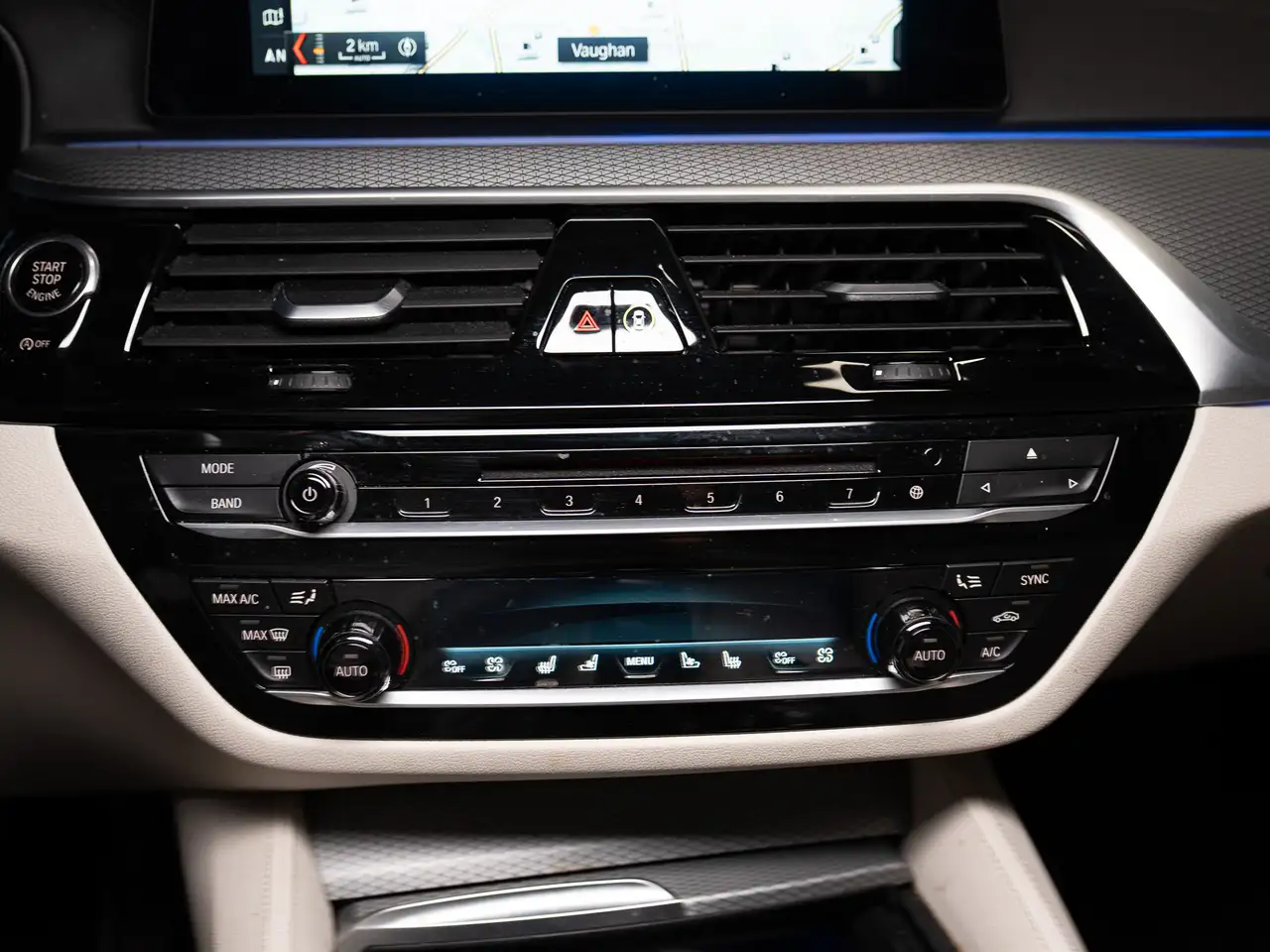 BMW 5 Series снимка BMW 5 Series