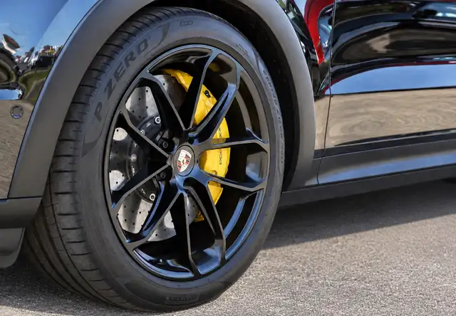 Porsche Cayenne view 5