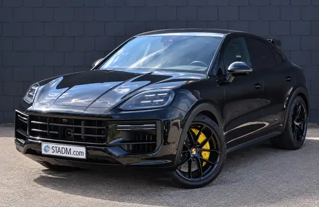 2025 Porsche Cayenne in Black for sale