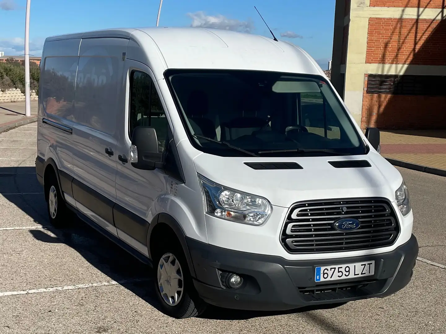Ford Transit FT 350 L2 Chasis Ambiente Tr. Tra. 100 Blanco - 2