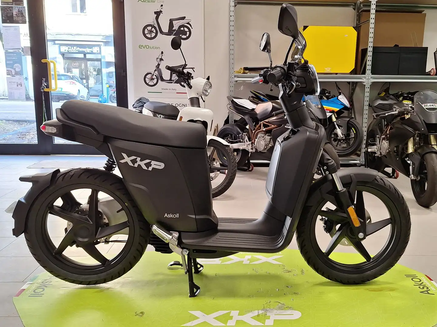 Askoll XKP 70 2.8 2024 NUOVO Zwart - 2
