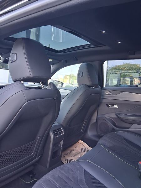 Peugeot 408 Hybrid 145 e-DCS6 GT — photo 11