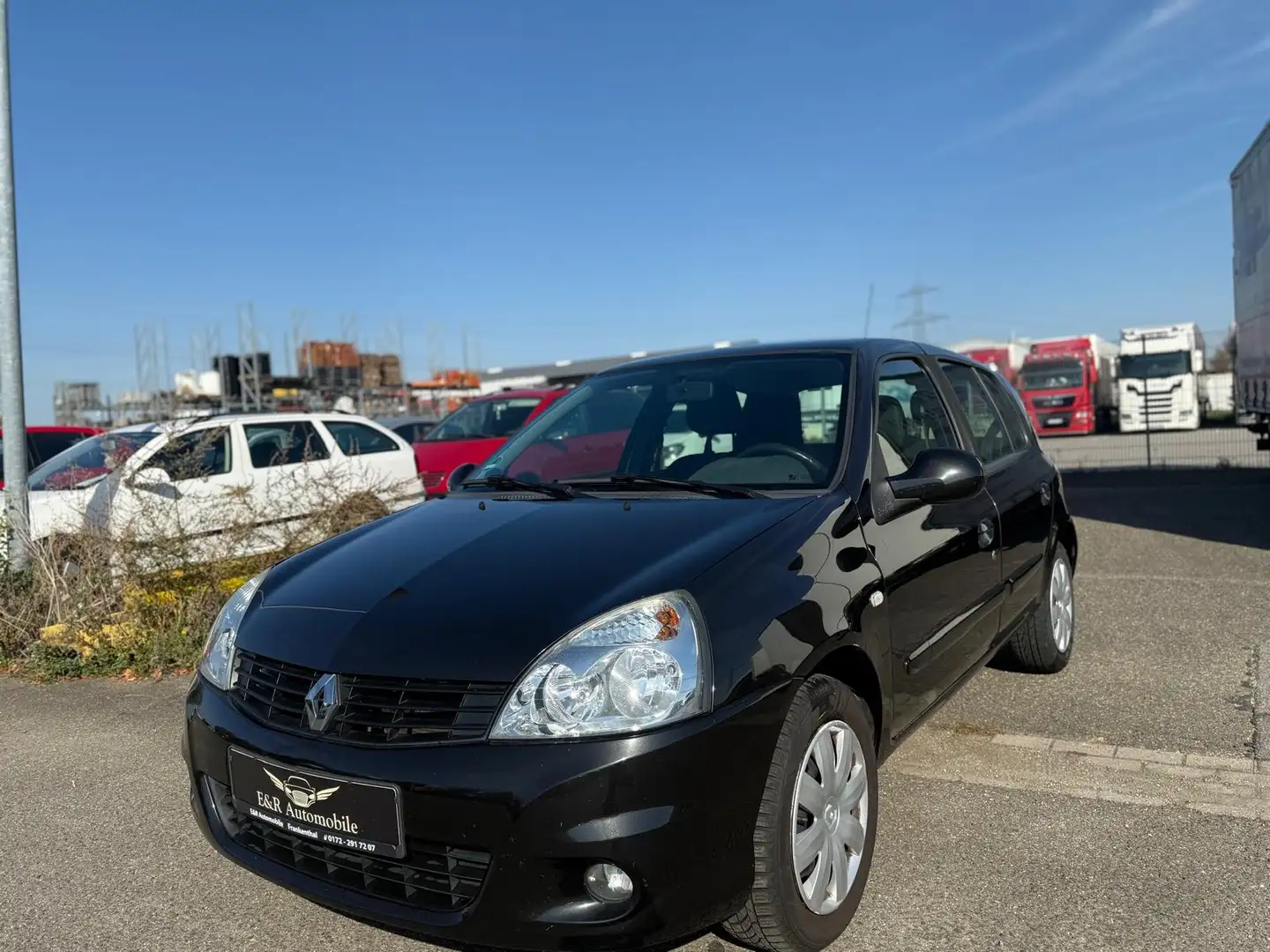Renault Clio Campus Dynamique Schwarz - 1