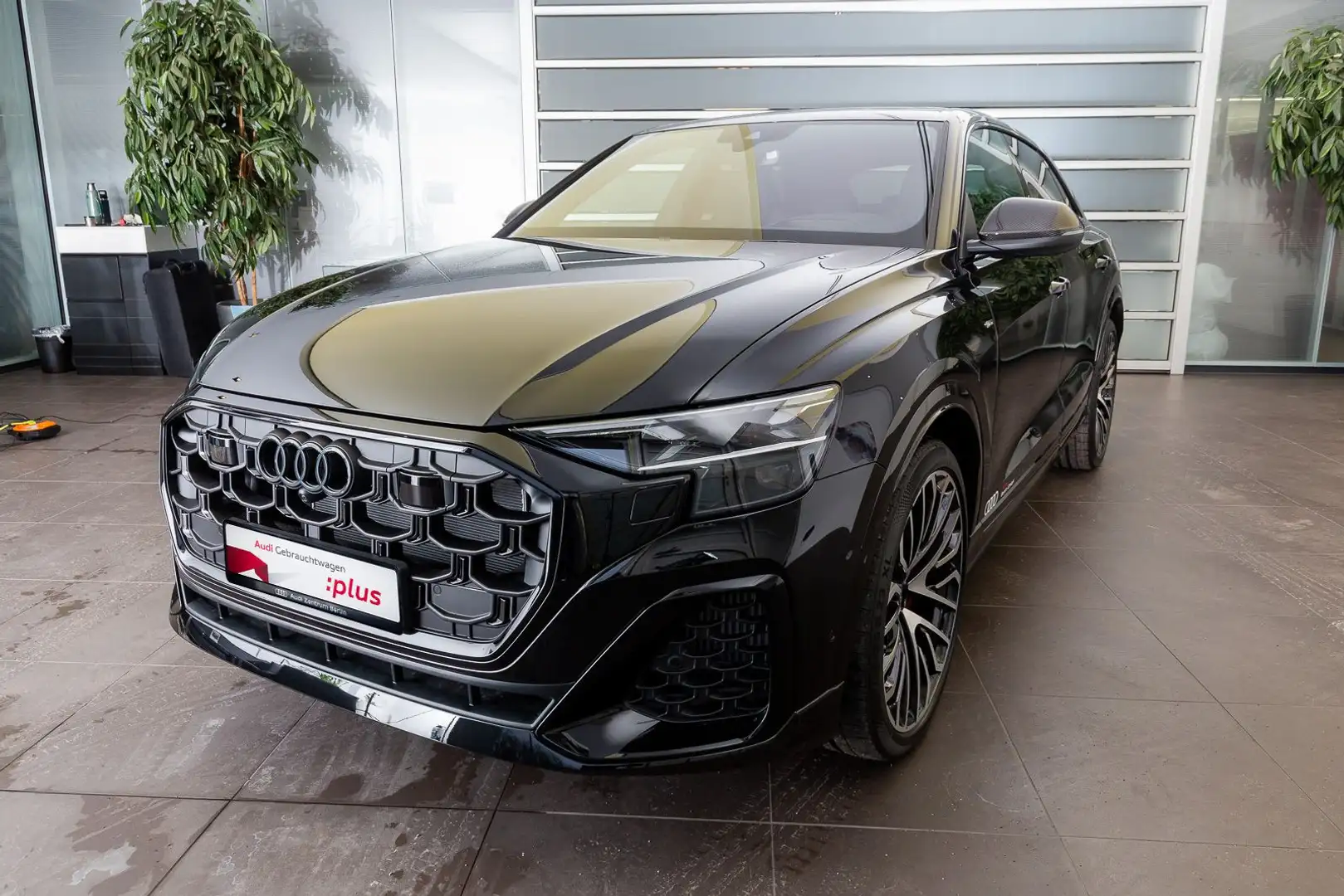 Audi Q8 SUV 60 TFSI e quattro tiptronic Noir - 2