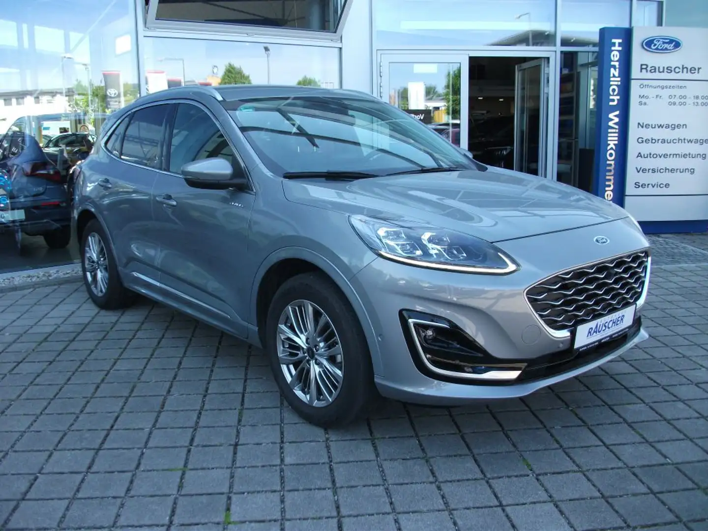 Ford Kuga 2.5 Duratec FHEV 4x4 VIGNALE Silber - 2