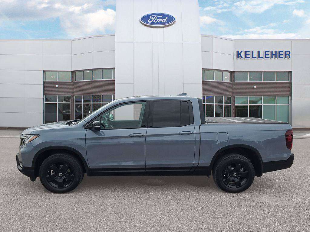 2026 Honda Ridgeline Black Edition | AWD | Like New! | Heated/Cooled Seats | Wireless Charging | Leather — снимка 2