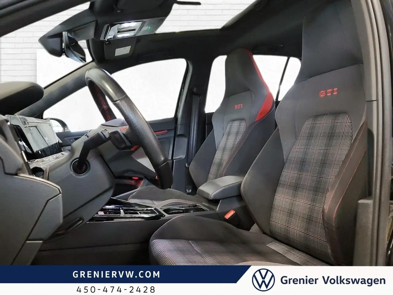 Volkswagen Golf GTI снимка Volkswagen Golf GTI