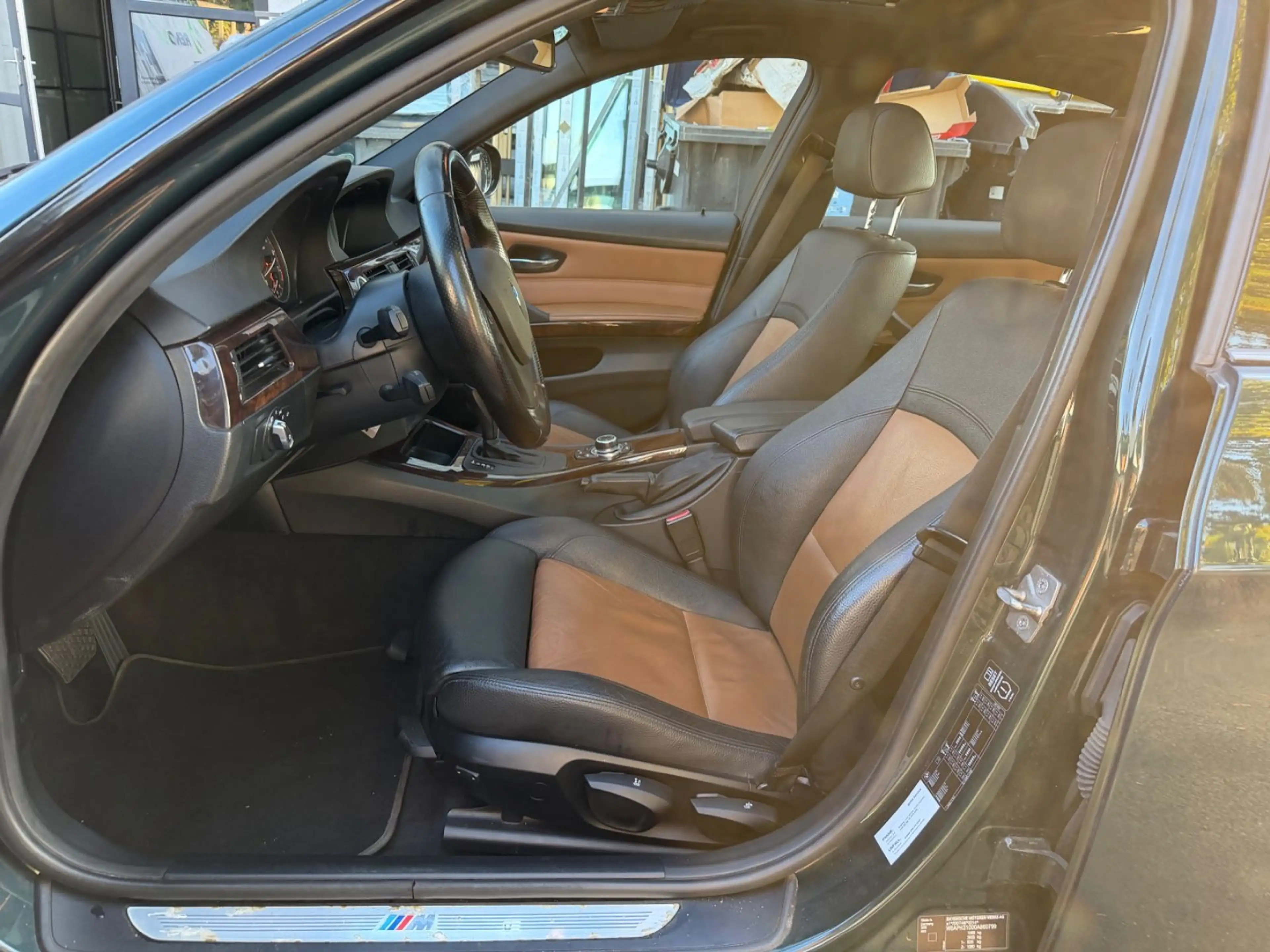 BMW 325 i~M PAKET~LEDER~NAVI~FACELIFT — photo 11