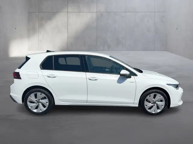 Volkswagen Golf view 6