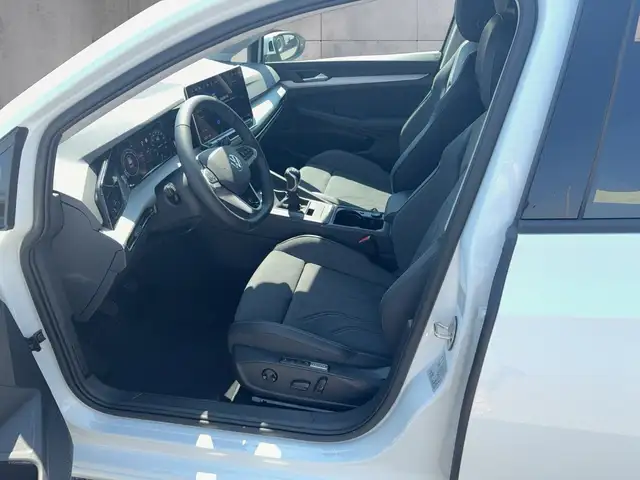 Volkswagen Golf view 9