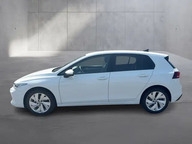 Volkswagen Golf view 2